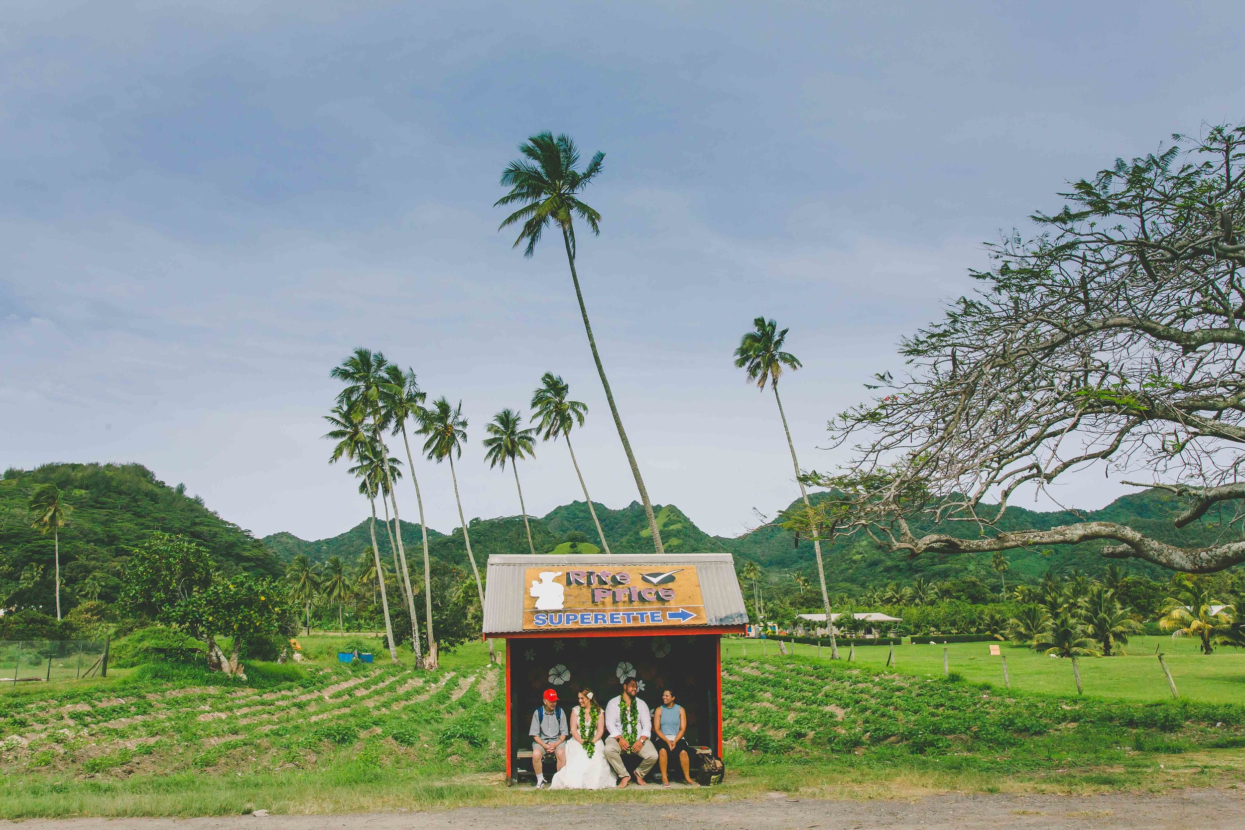 bus stop rarotonga 