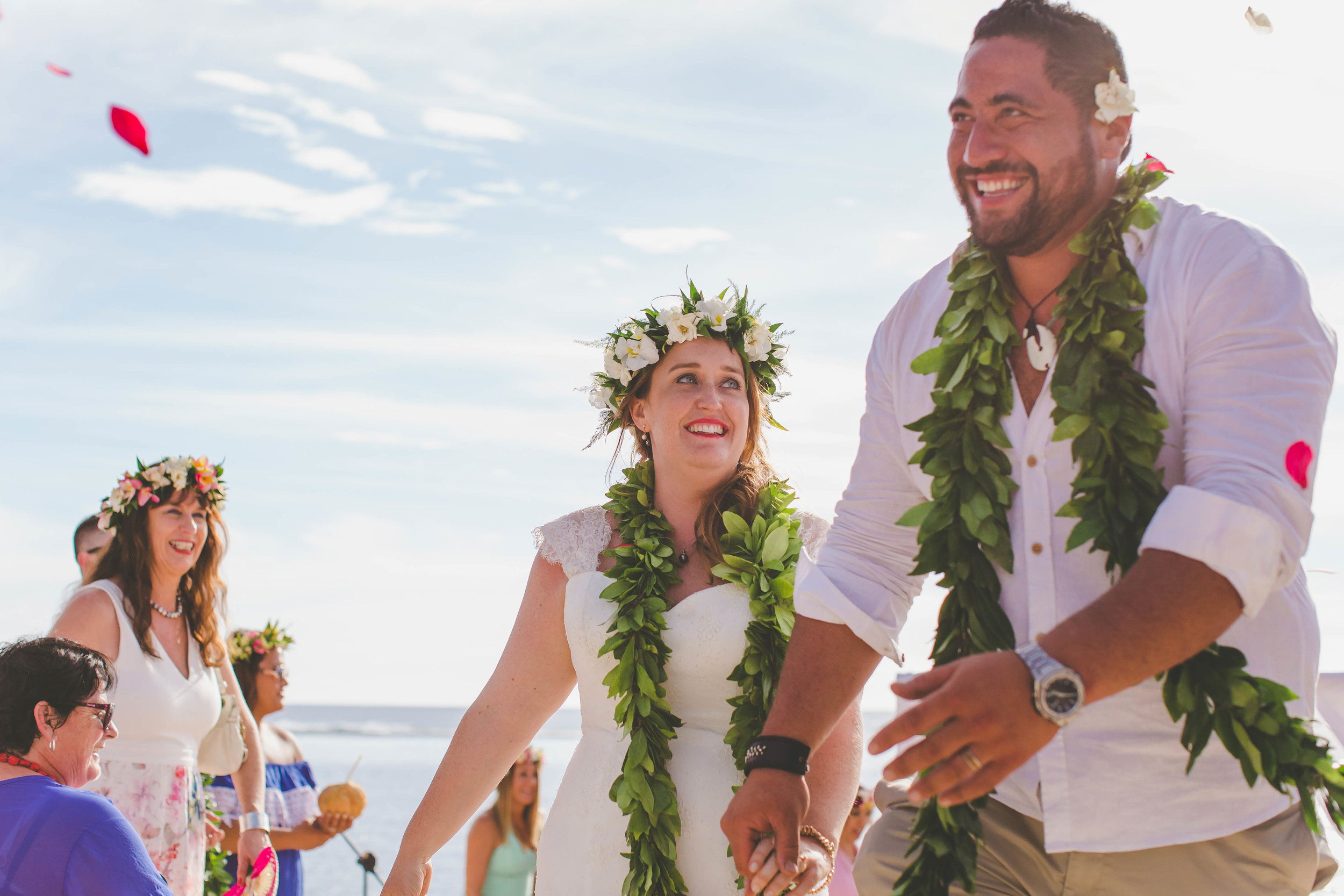 Beach wedding Rarotonga 