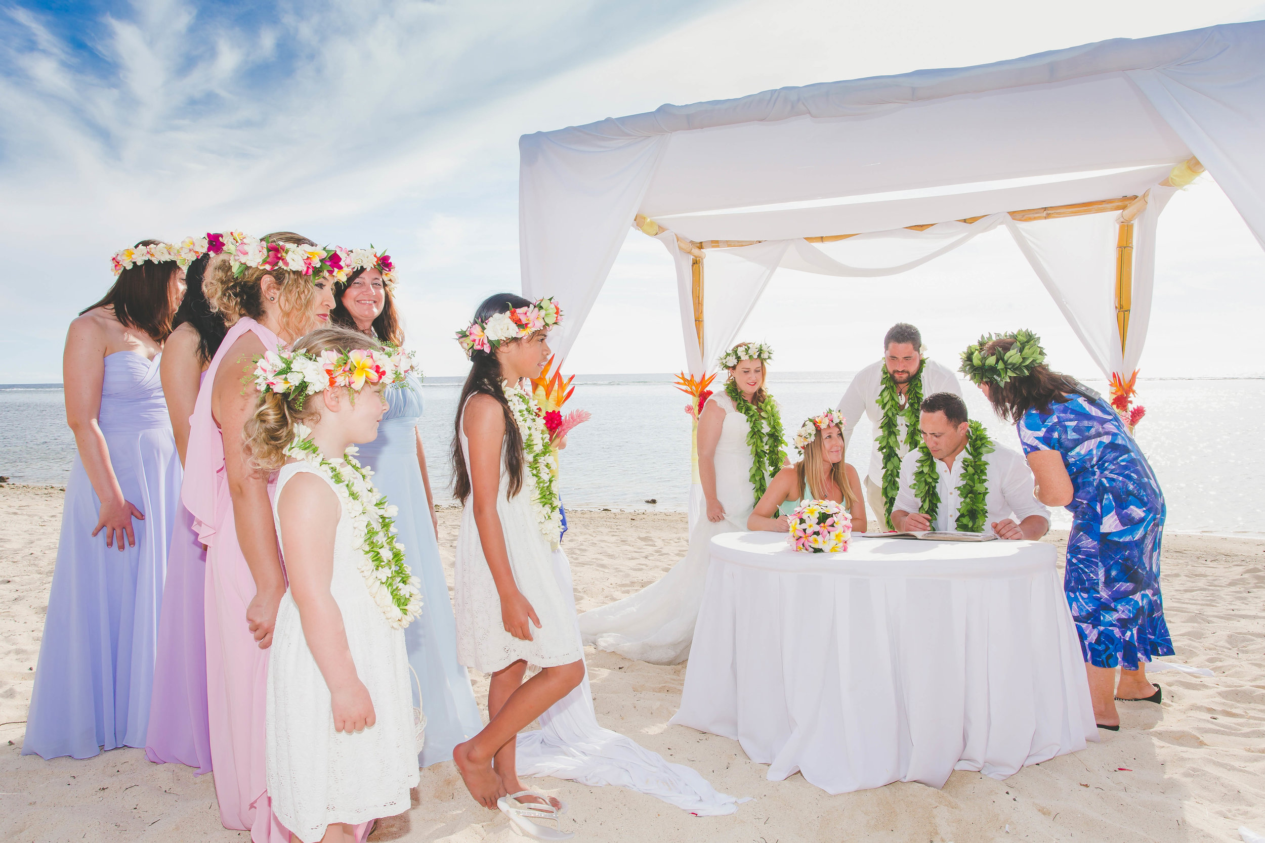 Beach wedding Cook Islands
