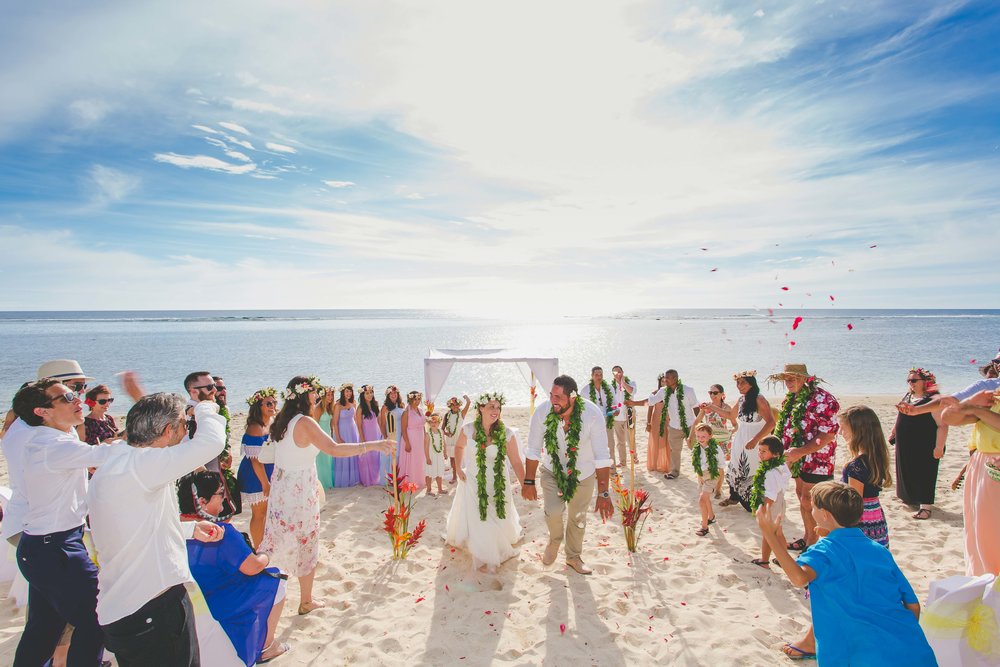 Beach wedding Rarotonga 