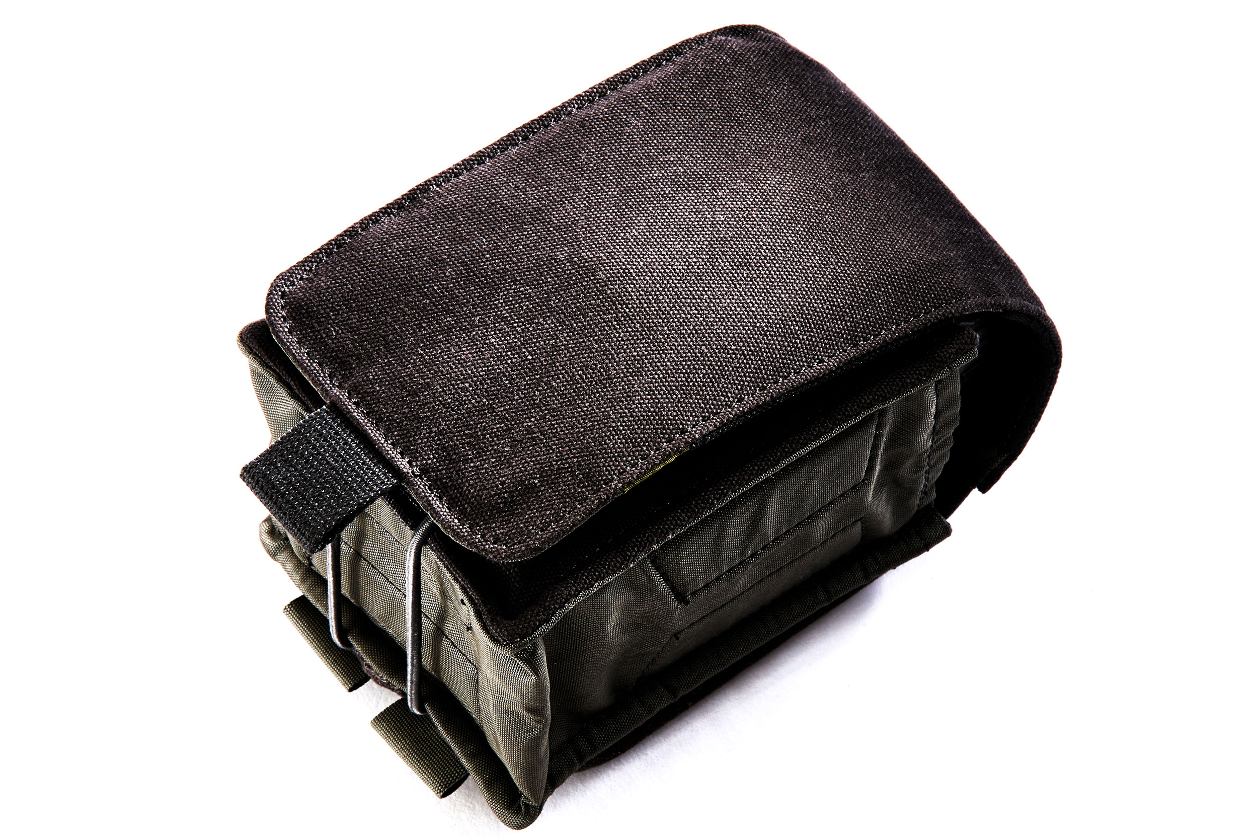 Fits 24-70mm Pro Zoom and Short Prime lenses