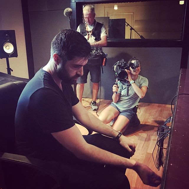 Tune in tonight at 10 to @hardknockshbo to catch me twisting some knobs while @christiankirksey of the @clevelandbrowns lays some drums to a @masonjalloway original. 
#HBO #HardKnocks #Browns #cleveland #engineer #mixer #producer #neve #dbx #akg #joe