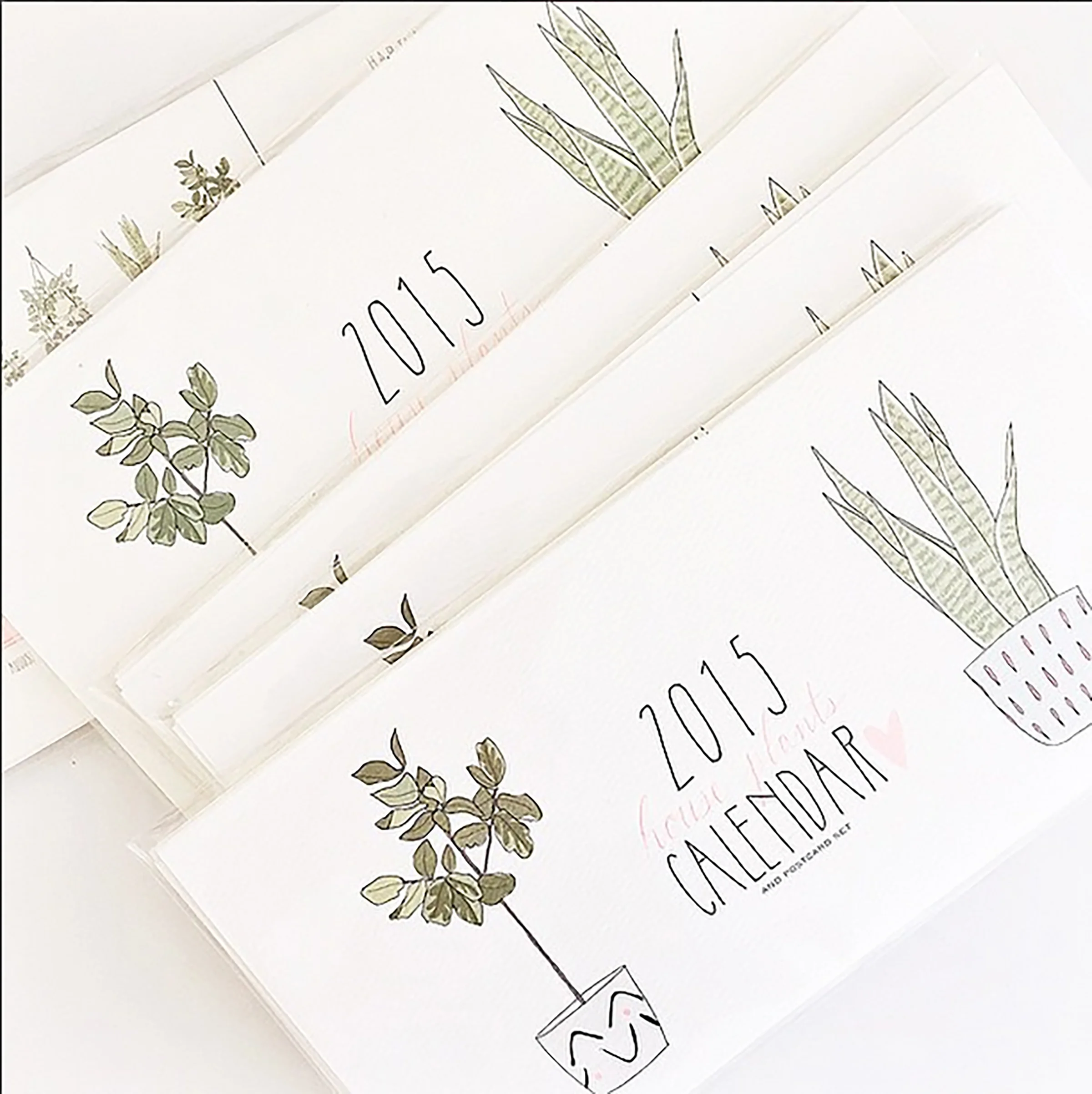 Hartland Brooklyn gave us these gorgeous house plant calendars, because duh! We need to stay organized. Oh, and they double as postcards. All we have to do is tear the dates off at the perforated line, and voila, instant stationery to brighten someone's day!
