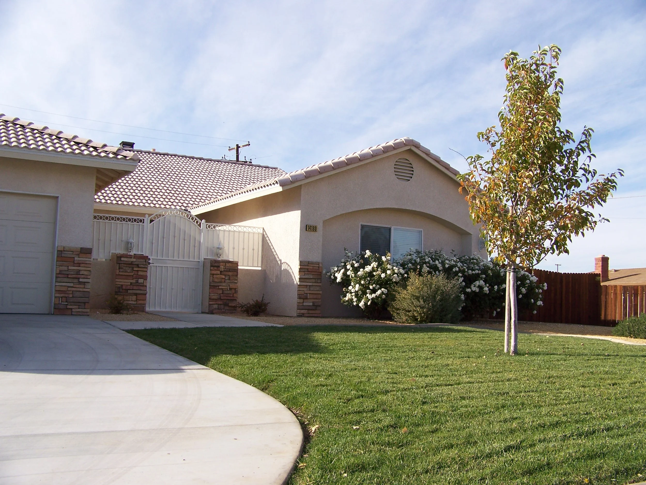 Ivanpah front of house.jpg