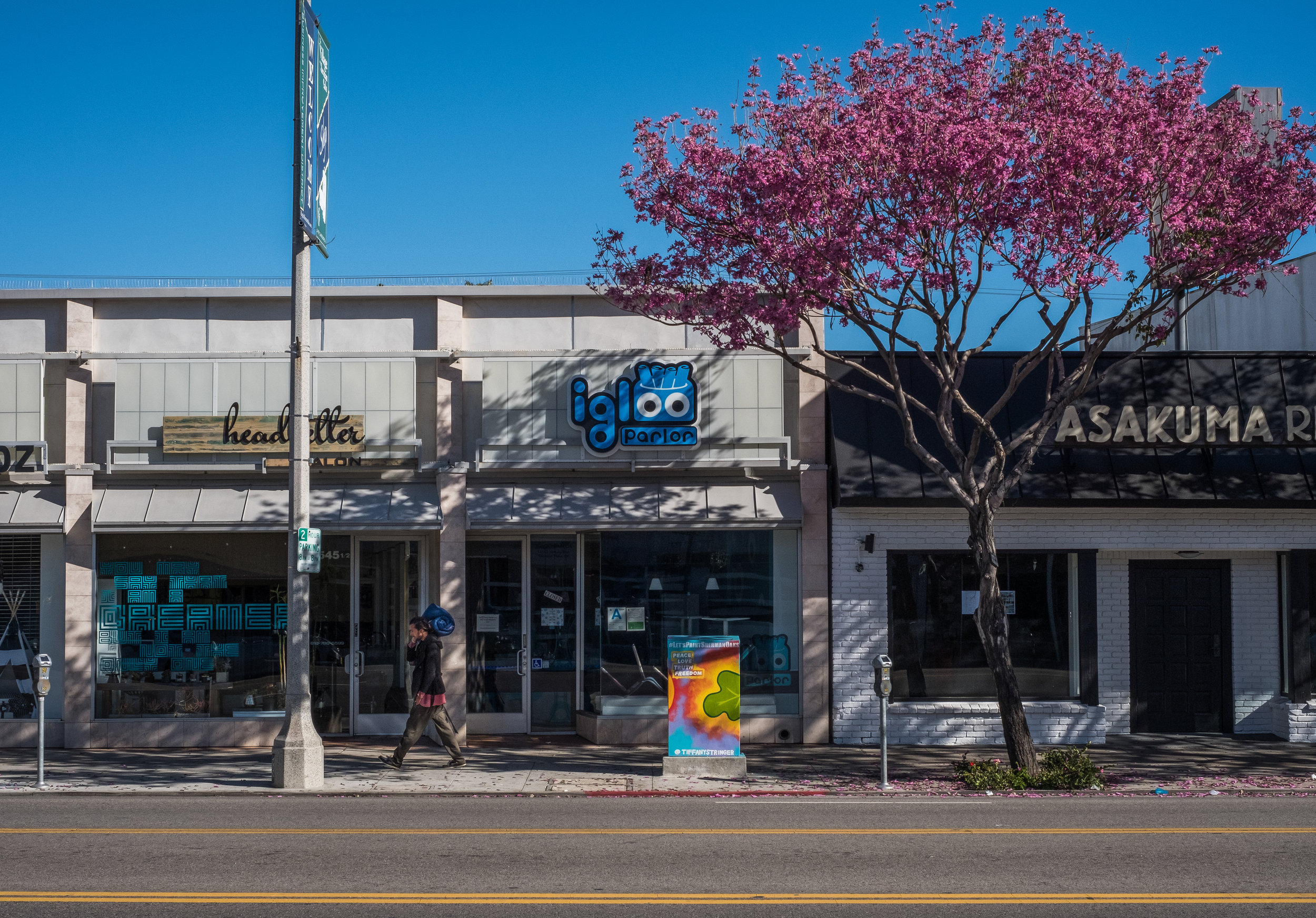 Nic can usually be found along Ventura Blvd. in the Sherman Oaks Village area. With a background in graphic design, he often draws on napkins from a Starbucks he visits in the early hours of the morning.