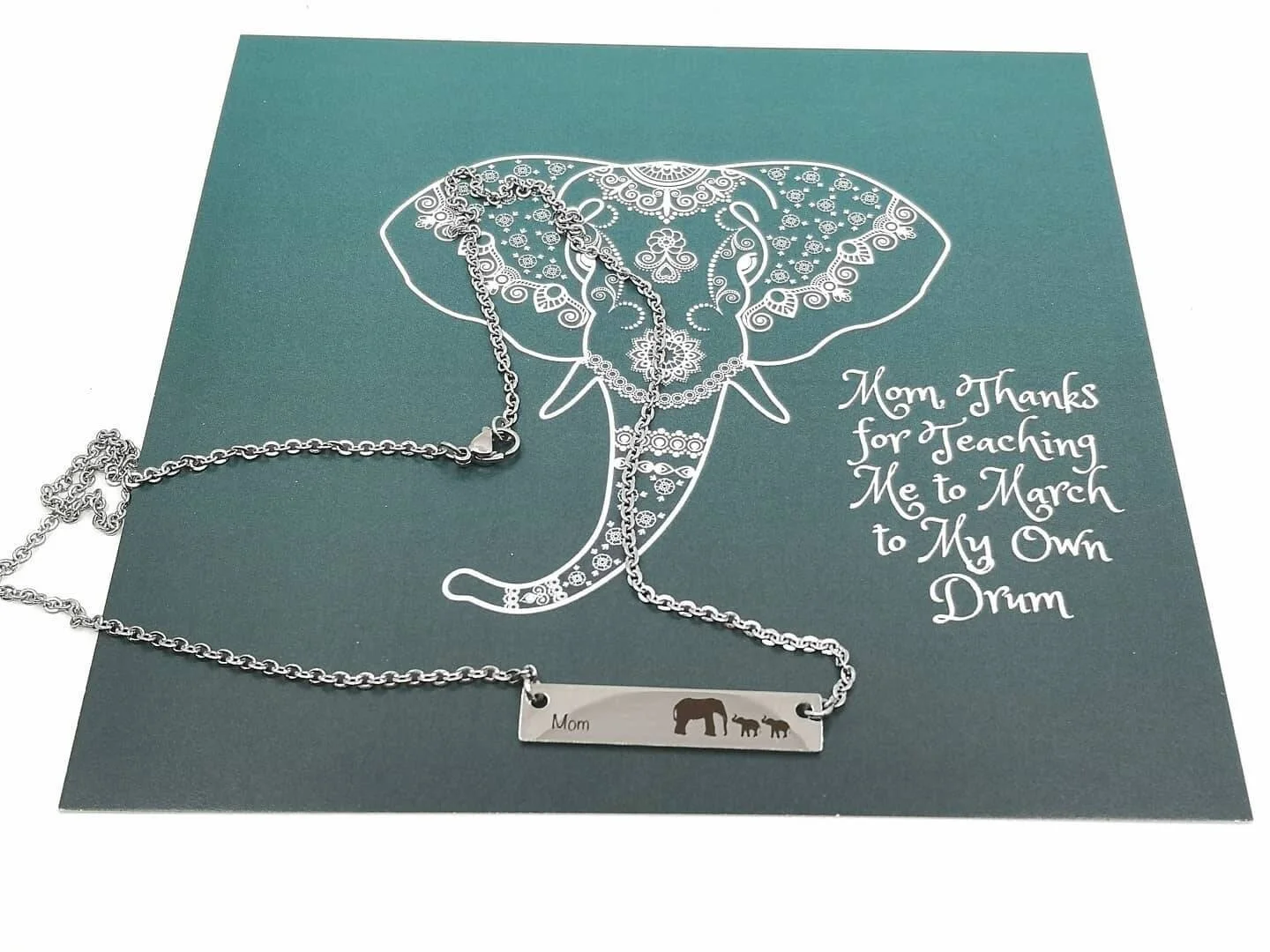 https://i.etsystatic.com/6309460/r/il/1ced68/2925001828/il_fullxfull.2925001828_rerv.jpg