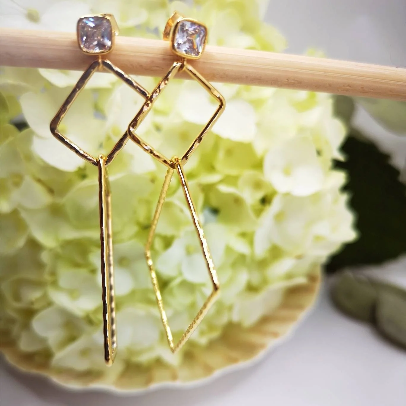 https://i.etsystatic.com/6309460/r/il/709e98/3511834821/il_fullxfull.3511834821_ejis.jpg