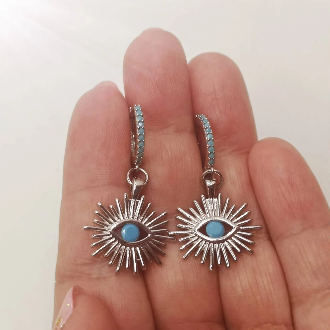 https://i.etsystatic.com/6309460/r/il/b95845/3286062960/il_fullxfull.3286062960_nh3o.jpg