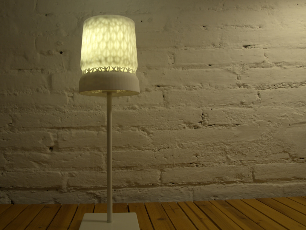 Stellate-Table-Lamp-002.jpg