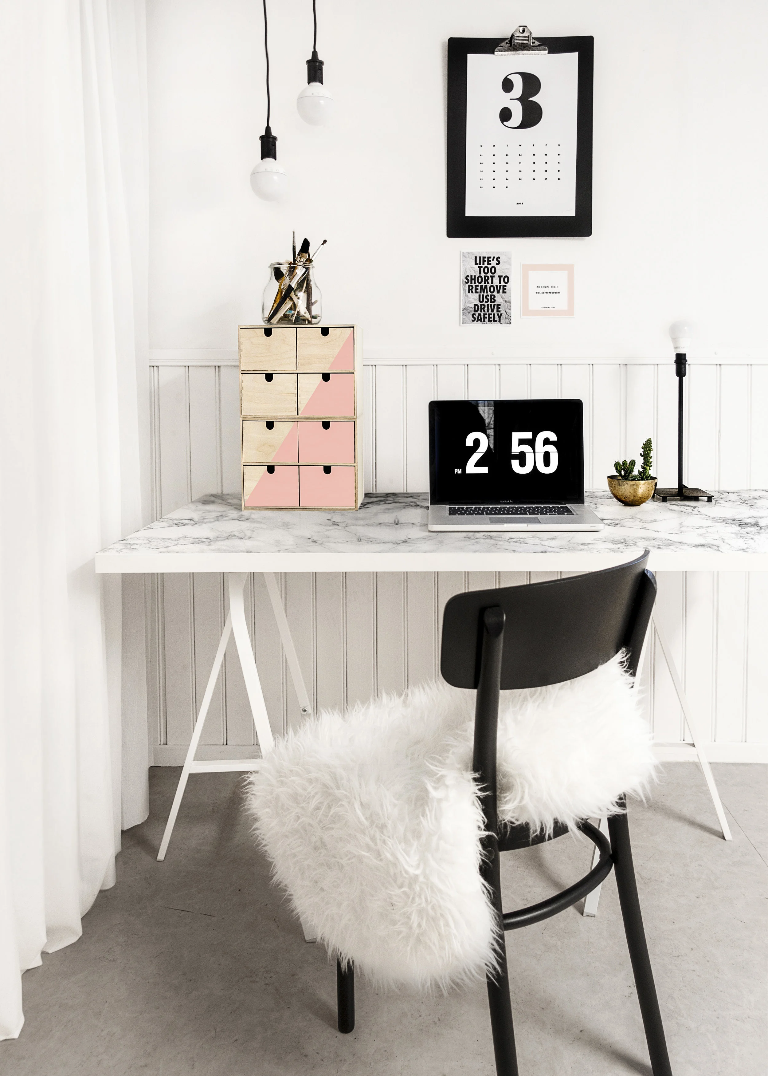 DIY arbetsplats för livet hemma.jpg