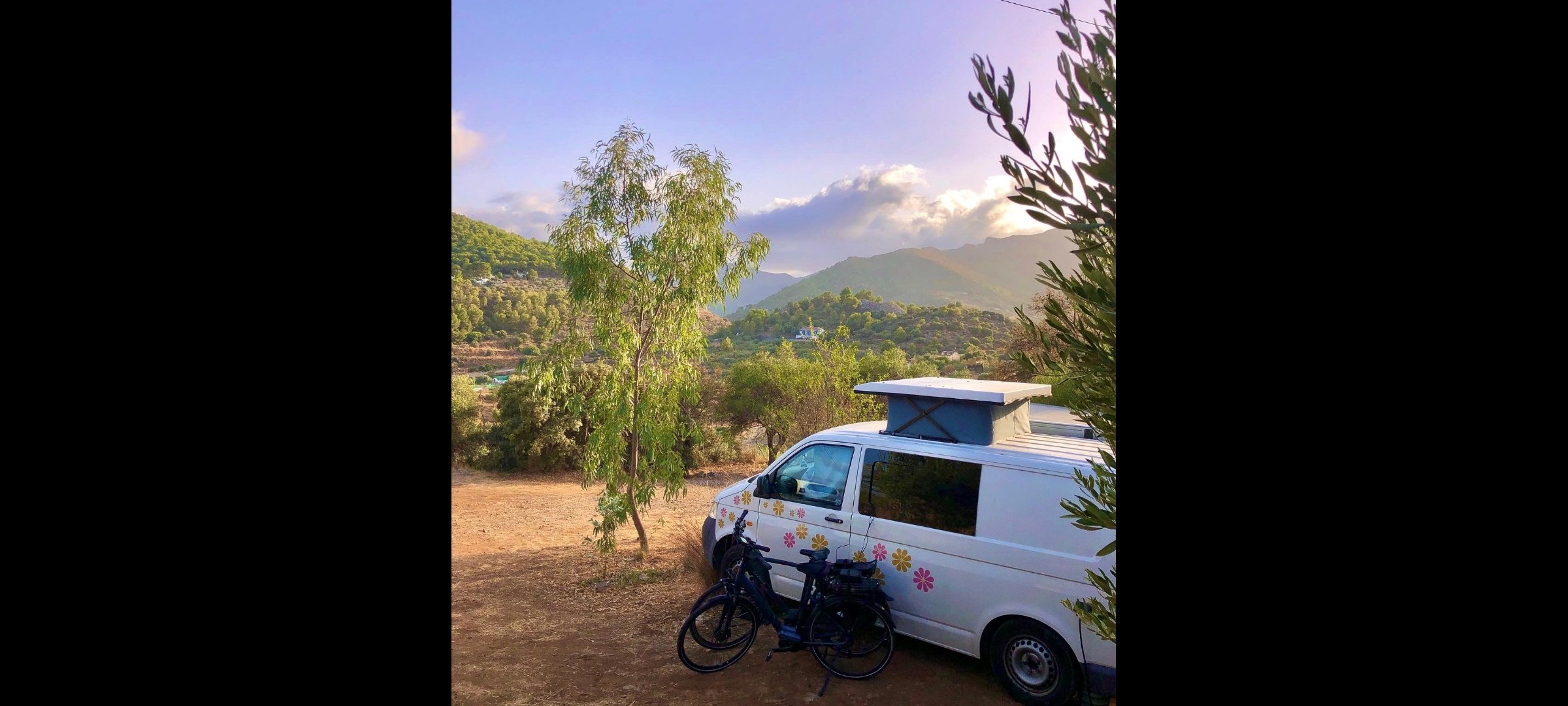 Prachtig uitzicht vanaf kampeerplaats Granada op Finca Lagarto mini camping.jpg