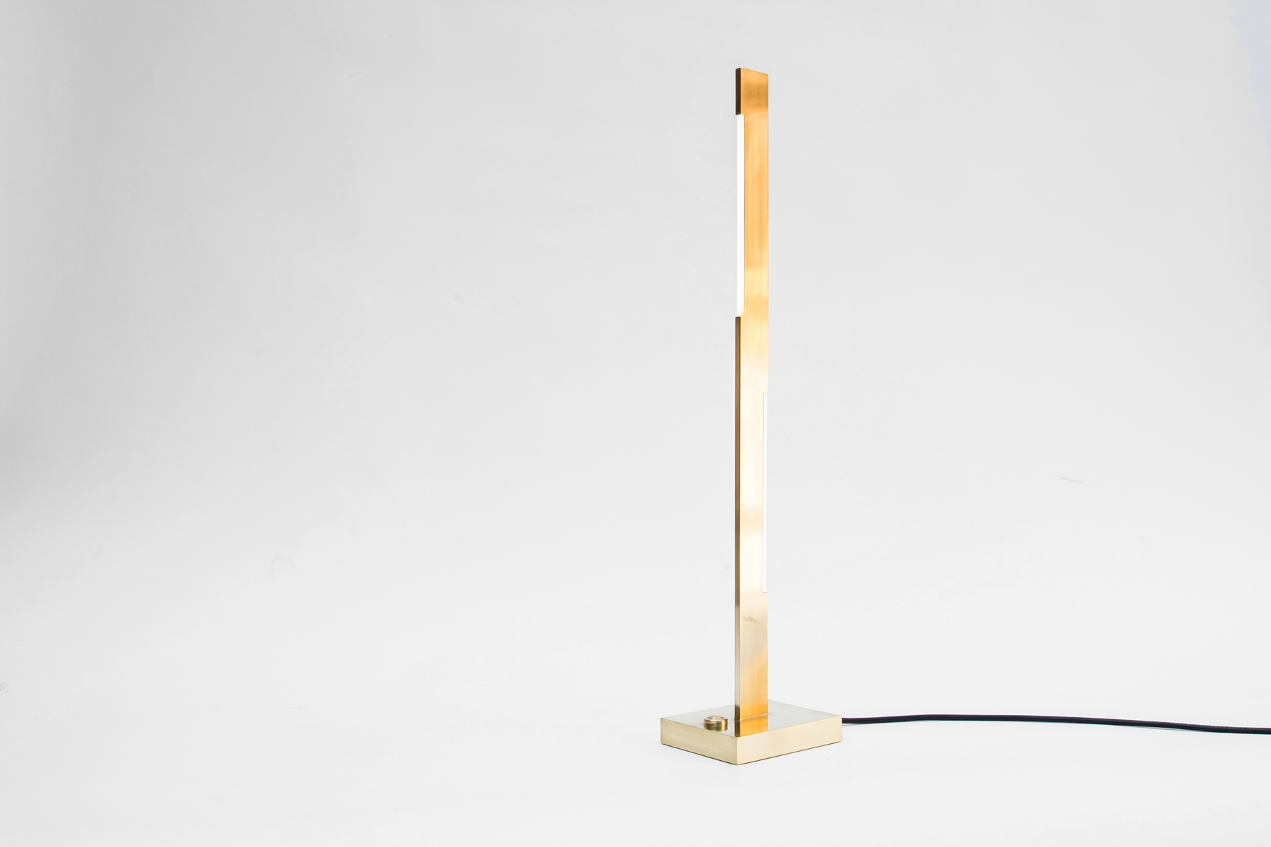Line 04 Table Lamp Dim Atelier