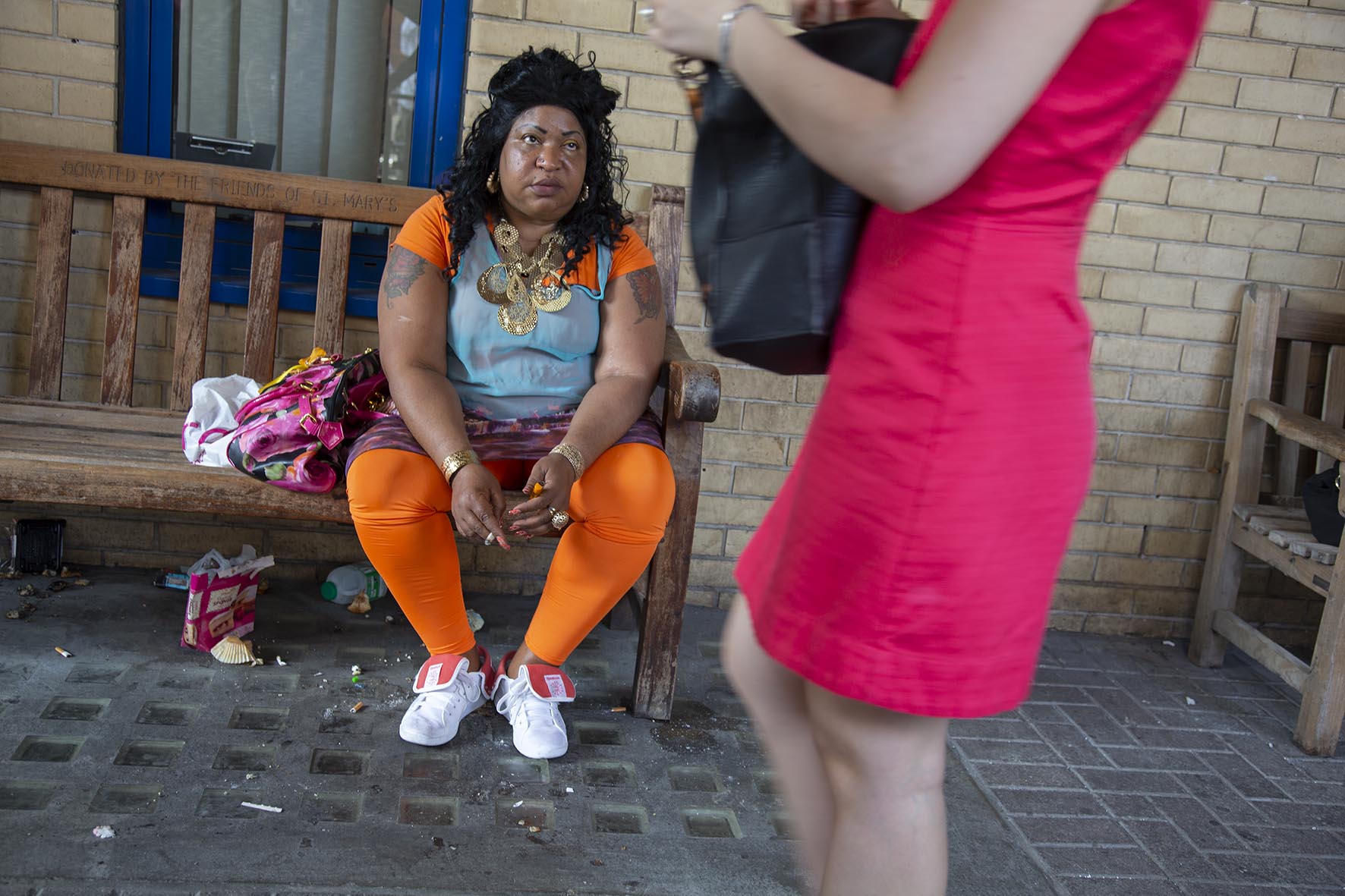 20130722_orange leggings woman_B.jpg