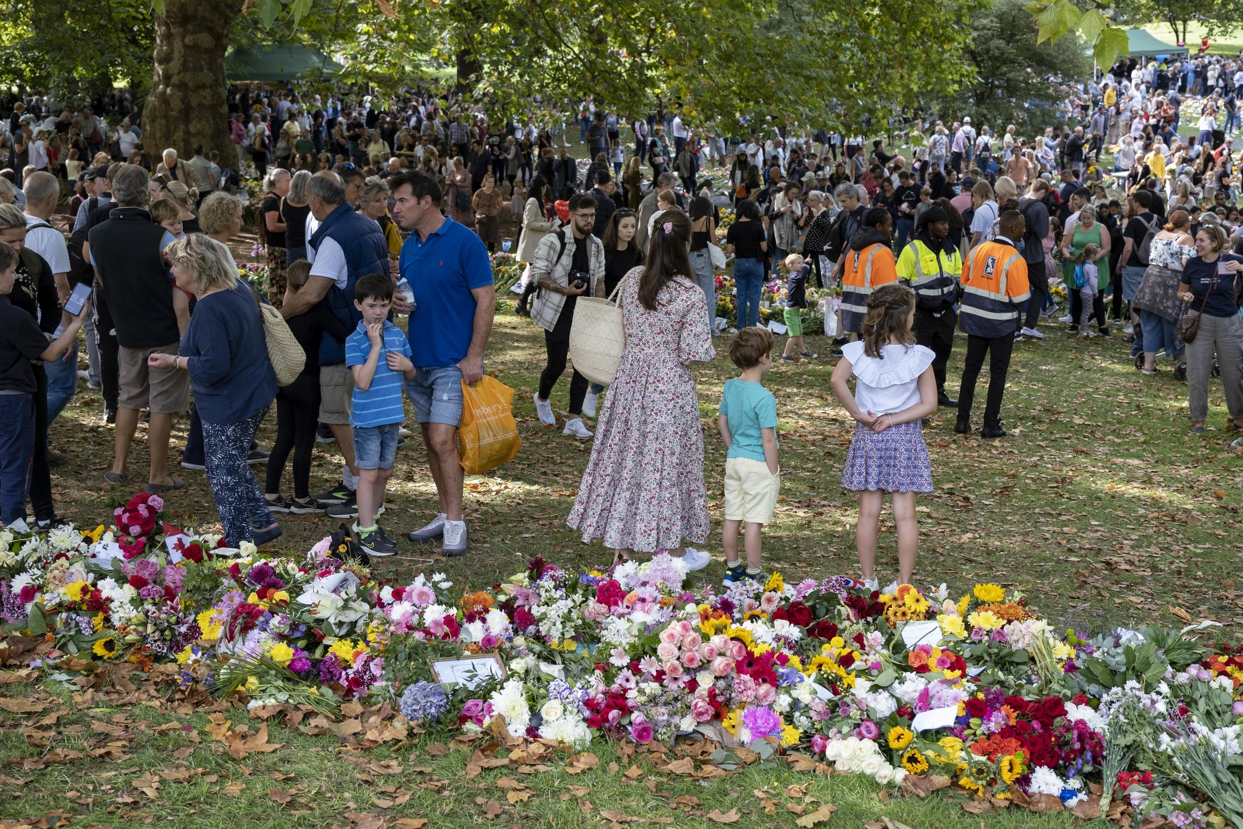  Floral tributes are laid at Green Park. 
