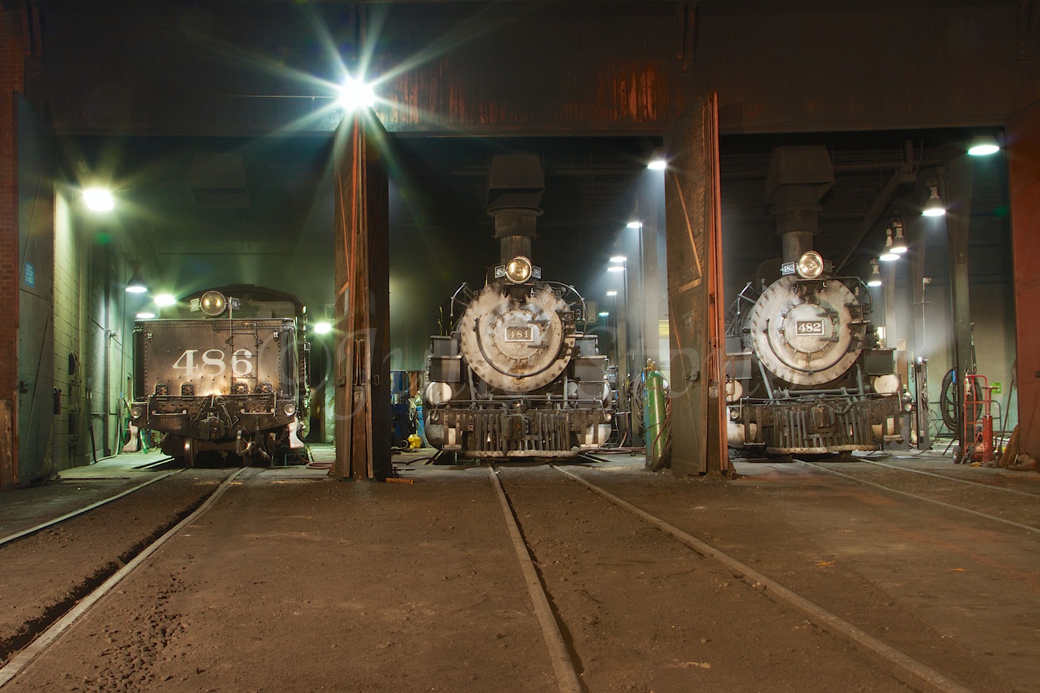 Engines 481 and 482 Fall Night Shoot 2014 (2)