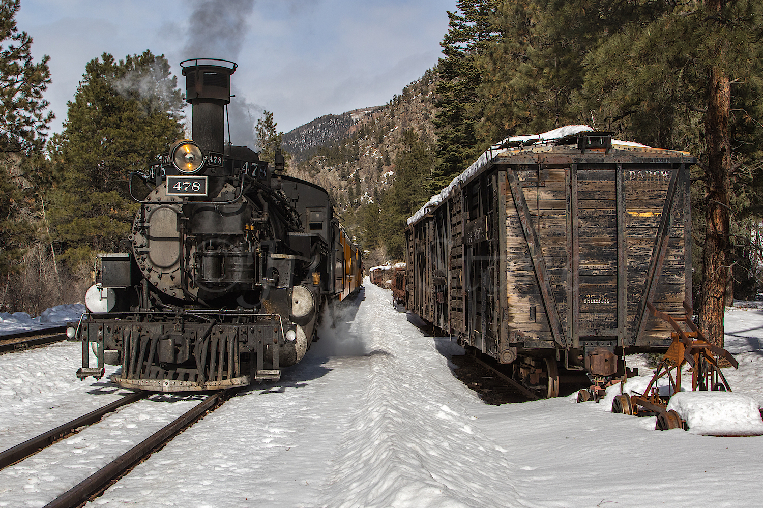 Winter Train, Image # JS-1305
