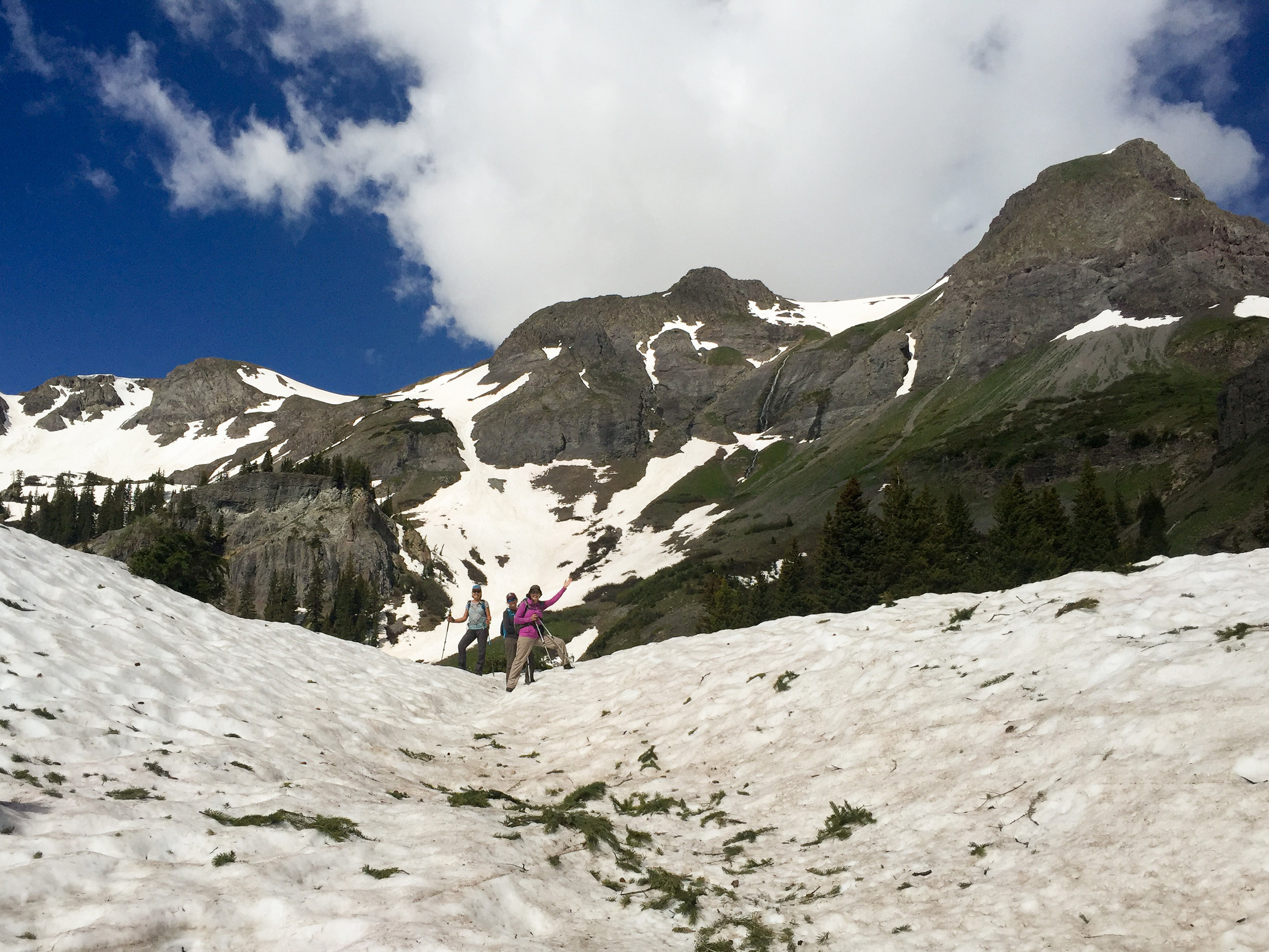 Look at the team Everest Snow Angels…(ha, we know they are not Angels!!)