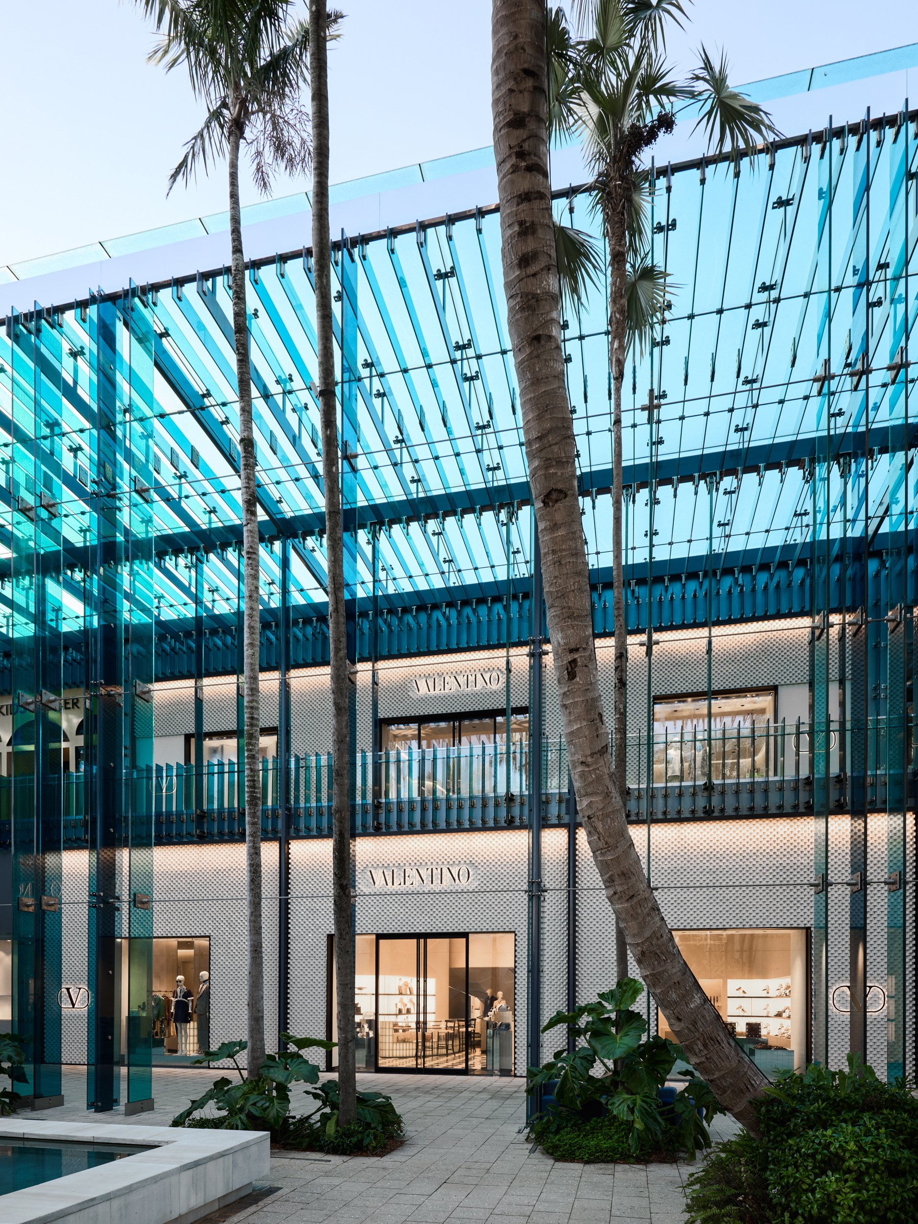     VALENTINO  Miami Design District      