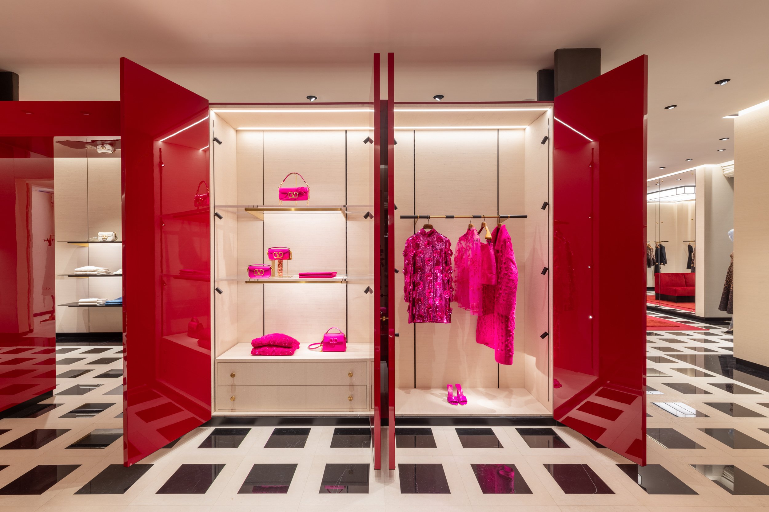     VALENTINO  Madison Avenue, New York      