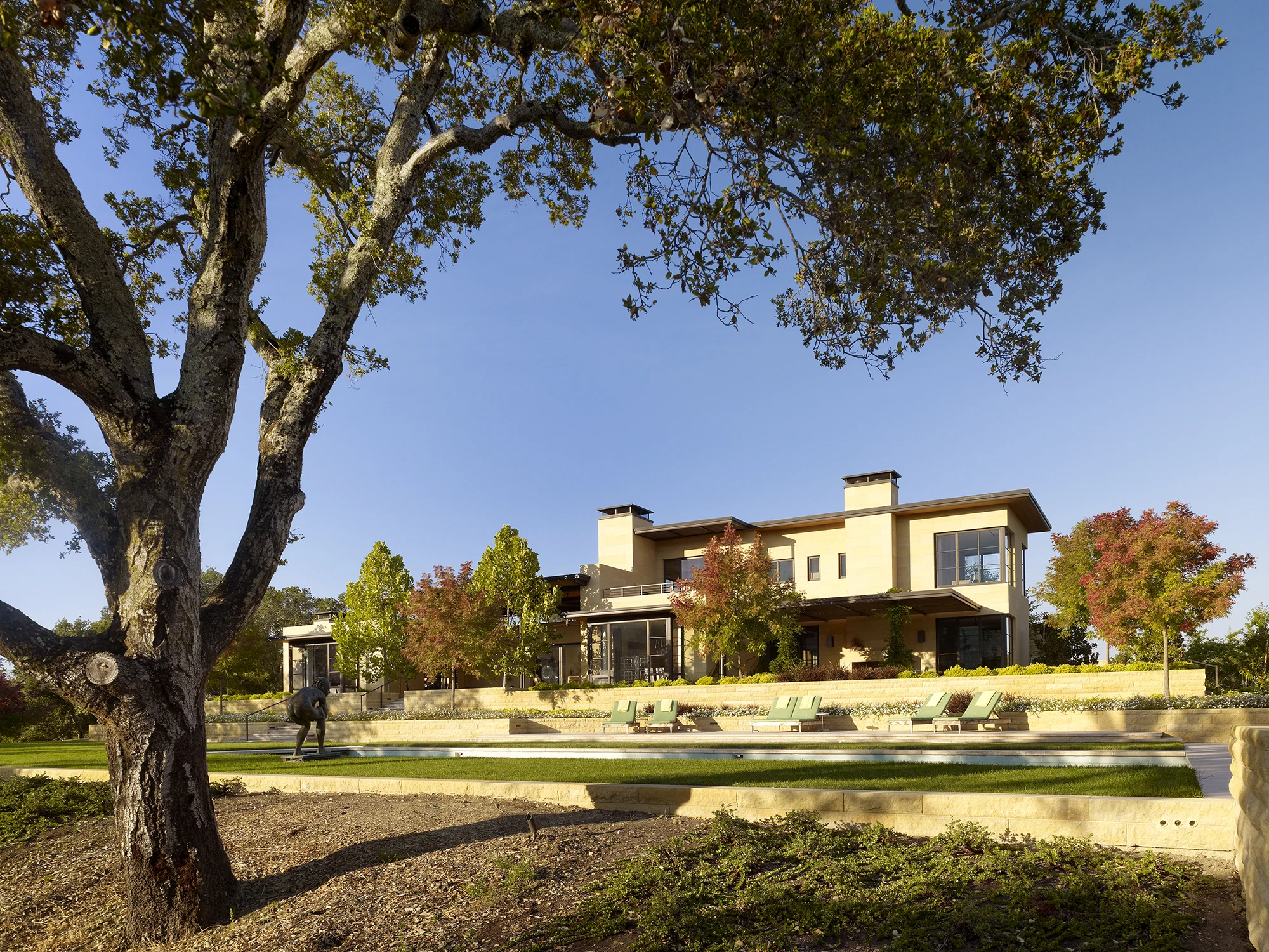A contemporary compound for a large family