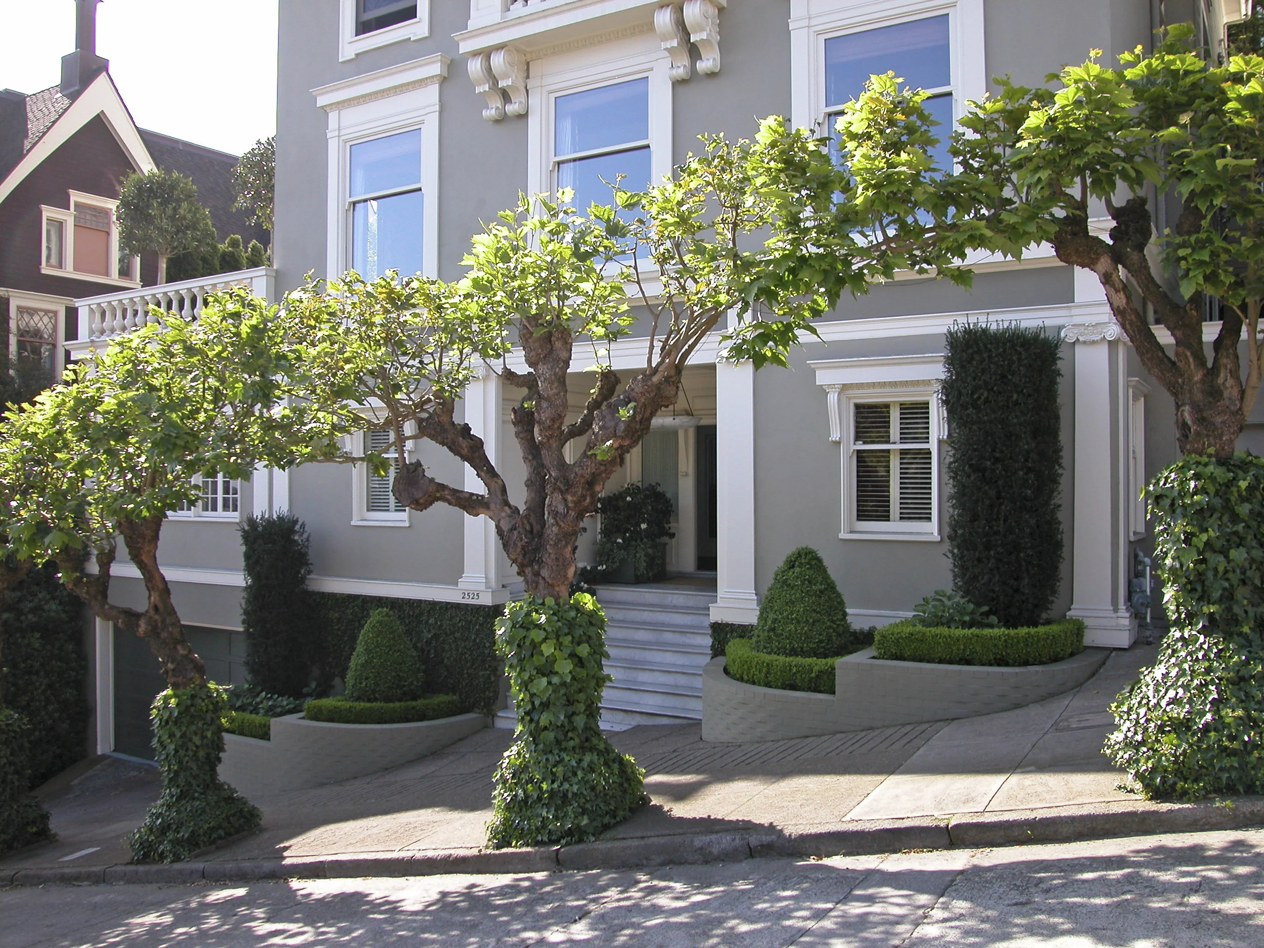 Outdoor living in limited space