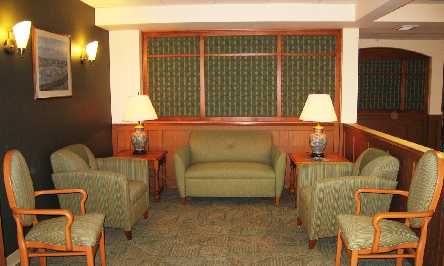 TheLynmoore_3 - ElevatorLobbyAfter.jpg