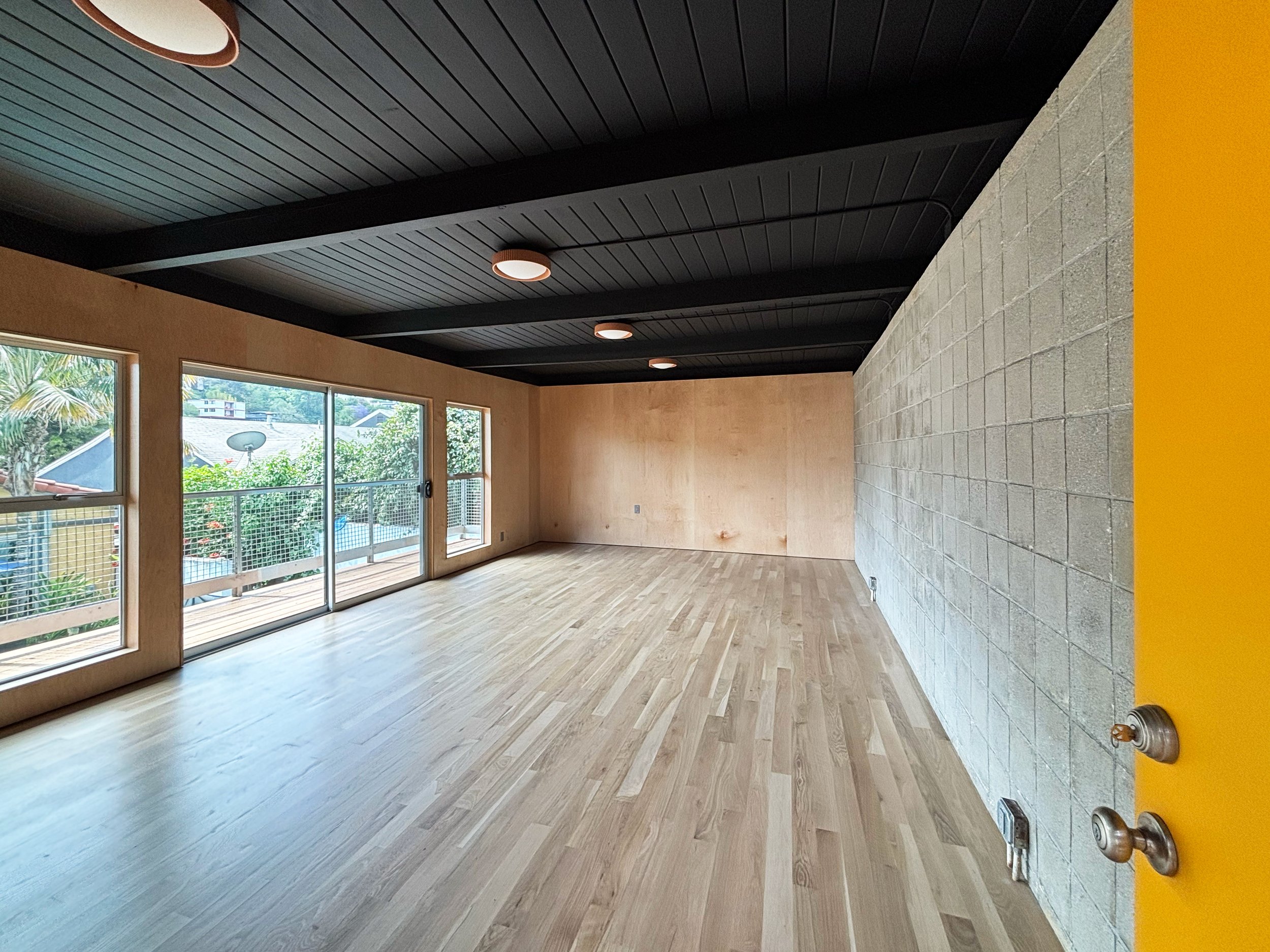 WSLD studio-Dake Wilson 0.jpg