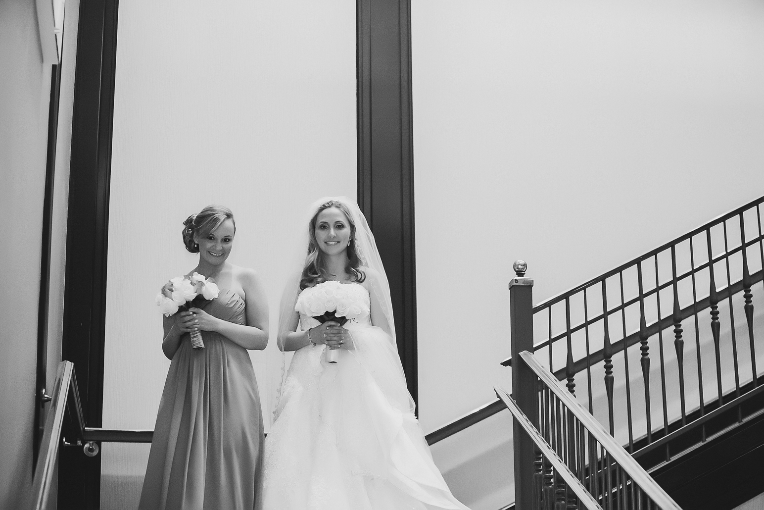 J+E-0148-L.jpg