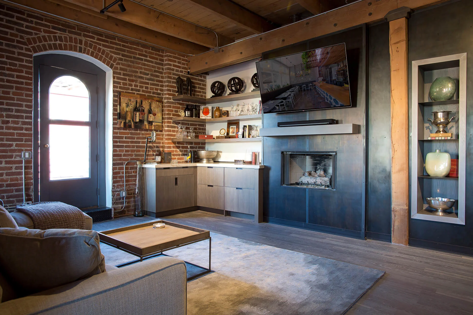 raw_creative_loft_5C7A7220tvedit.jpg