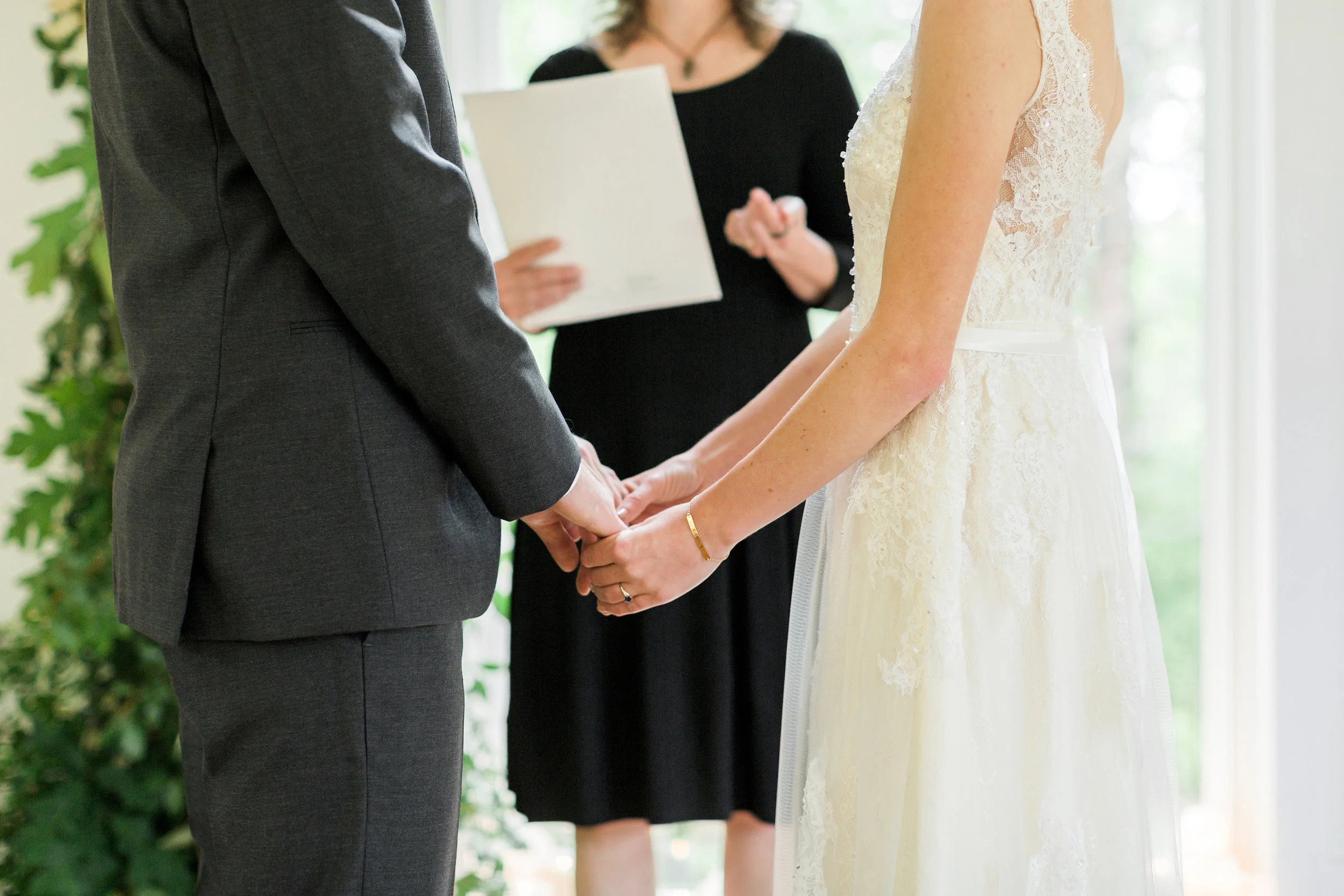 Taylor&RaingeElopement_RusticWhite_077.jpg