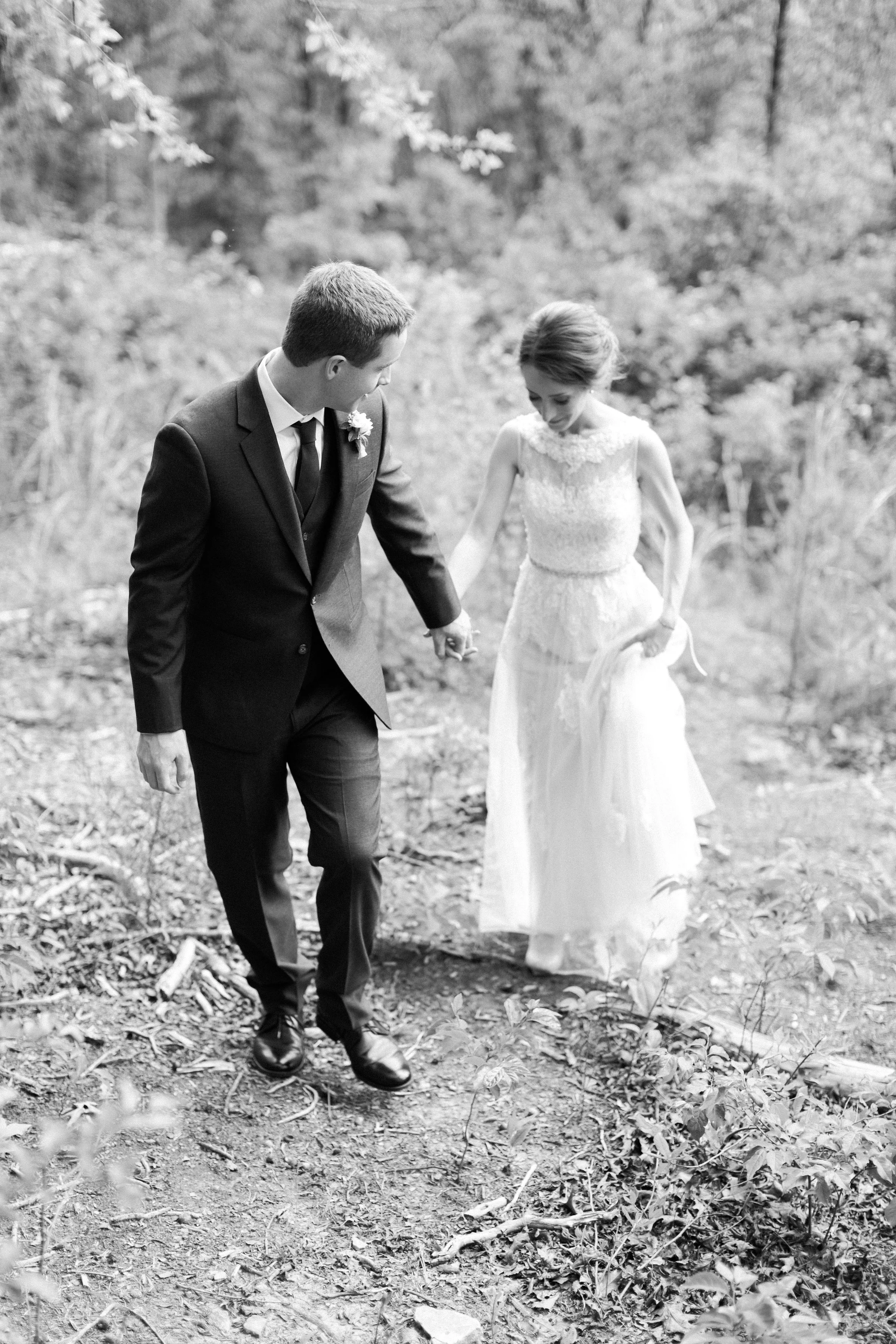 Taylor&RaingeElopement_RusticWhite_141.jpg