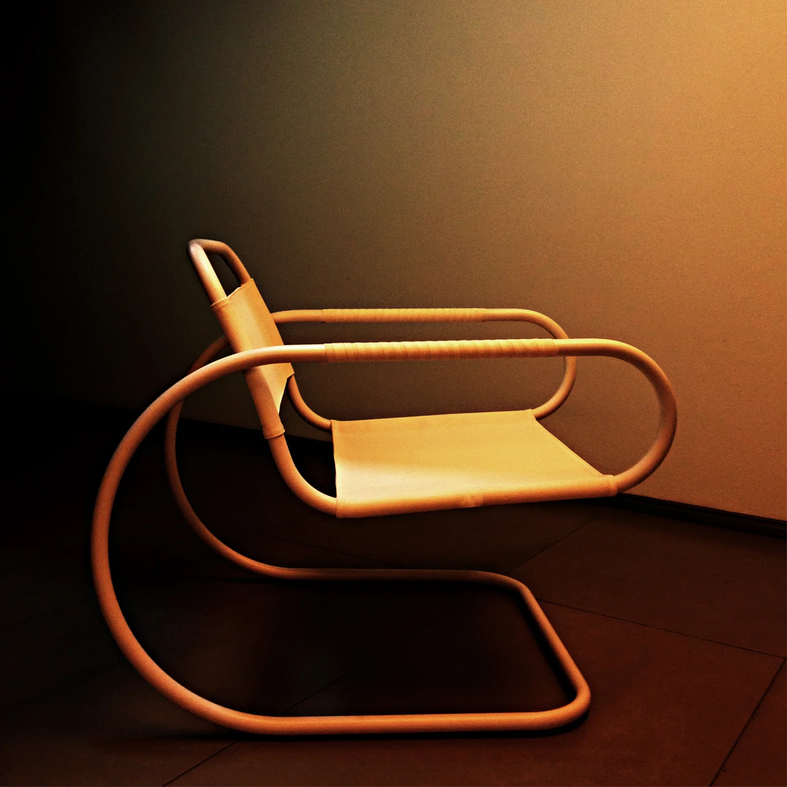 REDDOT_MAYBE_CHAIR_ECCO_ANDREA_BORGOGNI_NINI_LADU_RED_DOT_2013_20122.jpg
