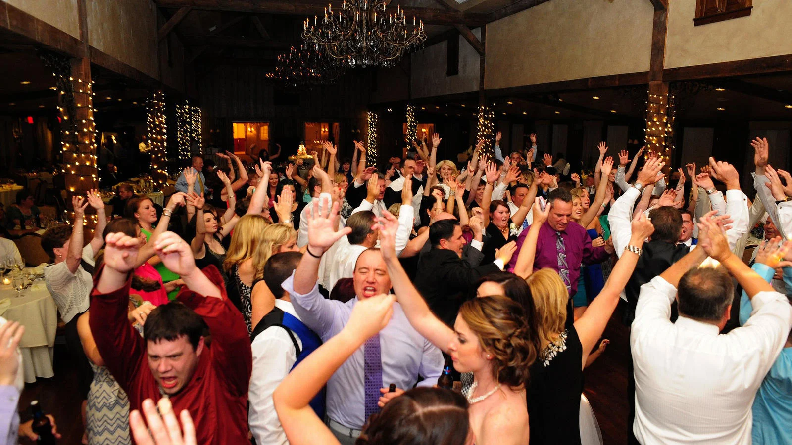 mj-unique-events-wedding-dj-chicago-schaumburg-huntley-harvard-rockford-naperville.jpg
