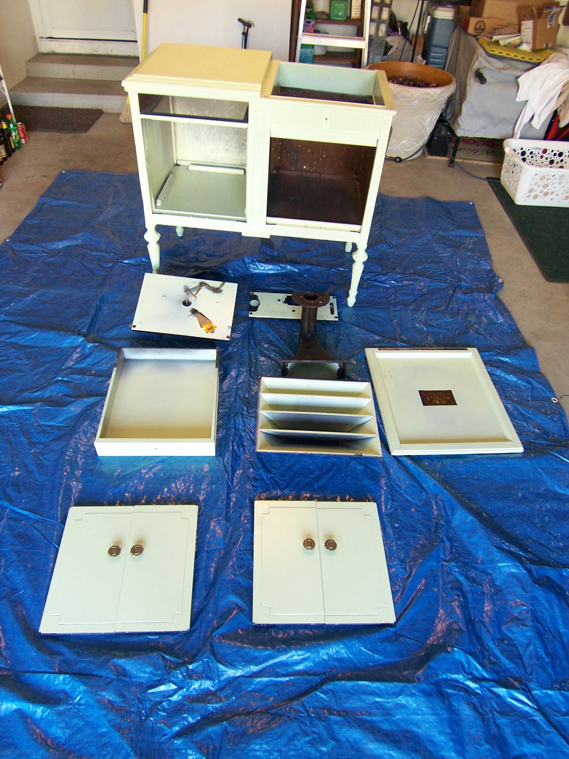 Fully Disassembled - 10-8-2011.JPG