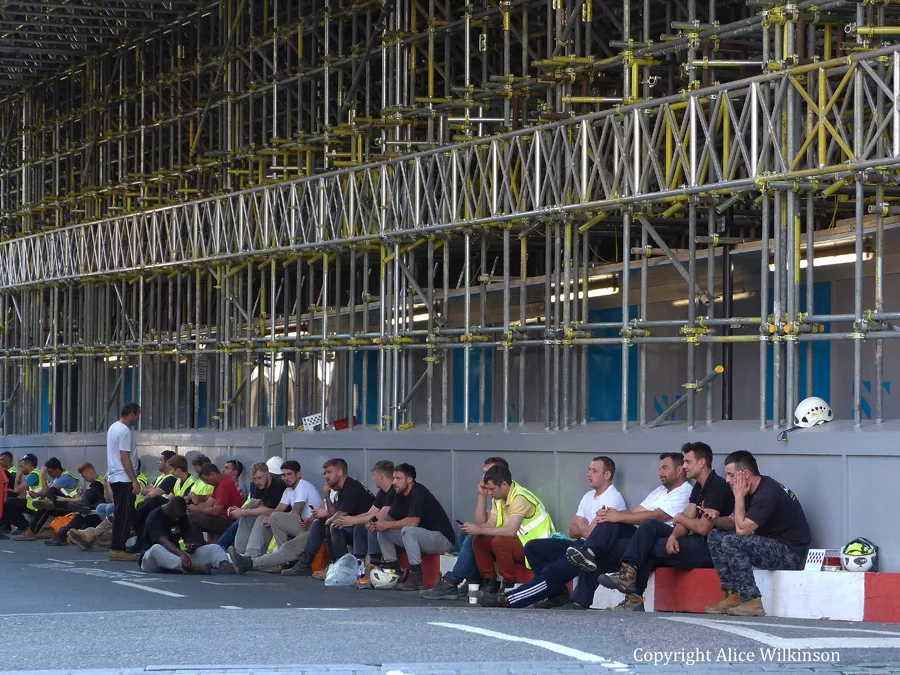 men on break