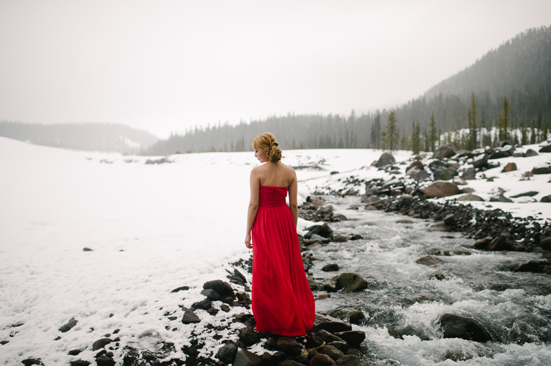 mt-hood-bridal-portraits-009.jpg