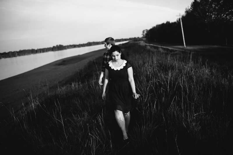 sauvie-island-couple-portraits-008.jpg