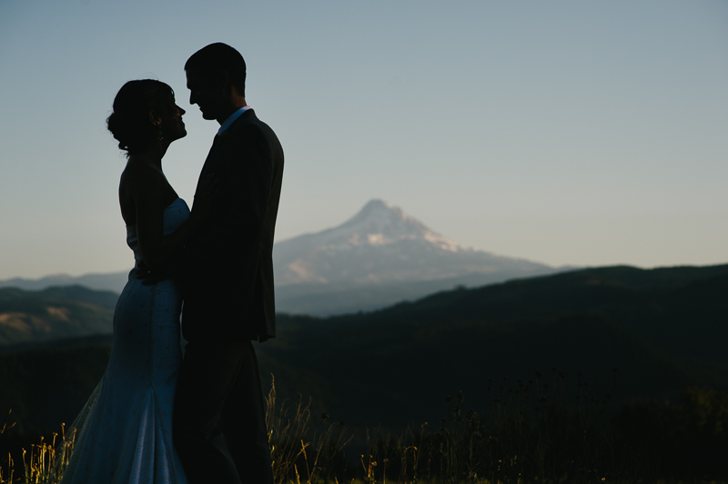 gorge-crest-vineyard-mt-hood-wedding-062.jpg