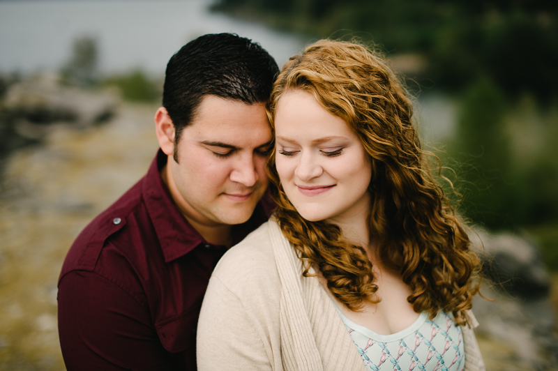 columbia-gorge-engagement-session-017.jpg