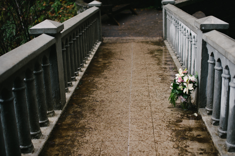 multnomah-falls-proposal-engagement-017.jpg