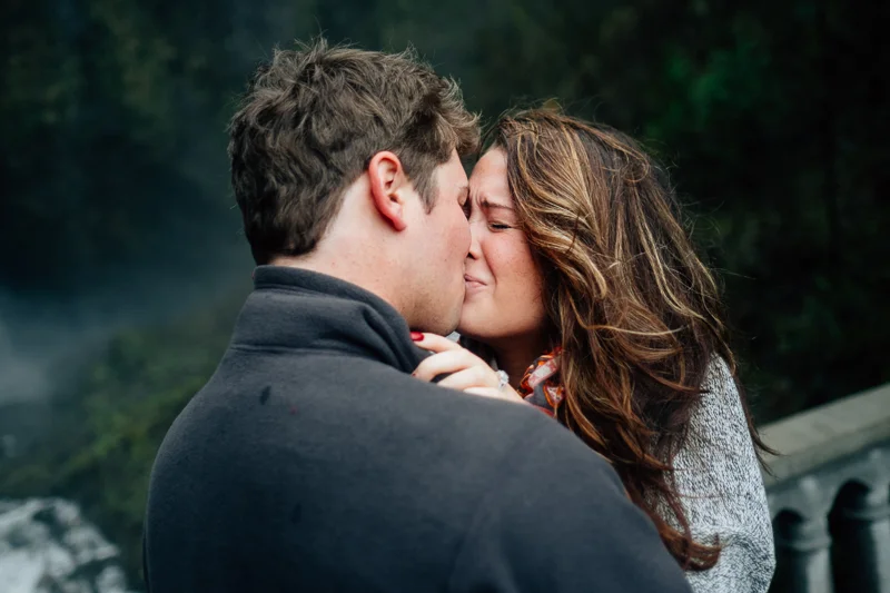 ivy & jason, multnomah falls proposal