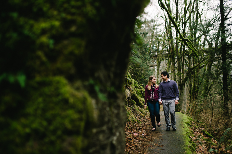 columbia-gorge-latourell-falls-engagement-015.jpg