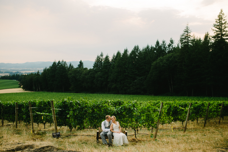 vista-hills-vineyard-wedding-oregon-084a.jpg
