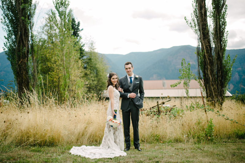 wind-mountain-ranch-washington-wedding-017.jpg