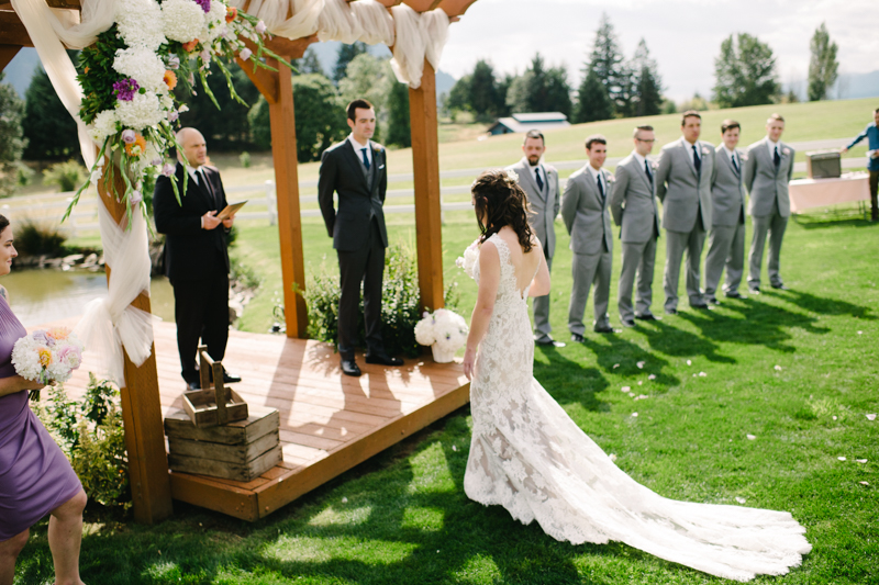 wind-mountain-ranch-washington-wedding-032.jpg