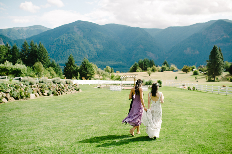 wind-mountain-ranch-washington-wedding-044.jpg