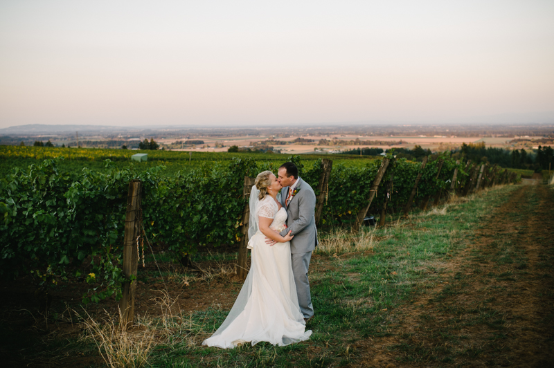 brooks-winery-wedding-oregon-059a.jpg