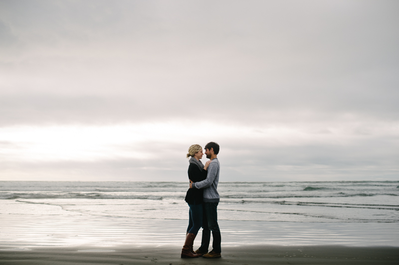 oregon-coast-seaside-engagement-16.jpg