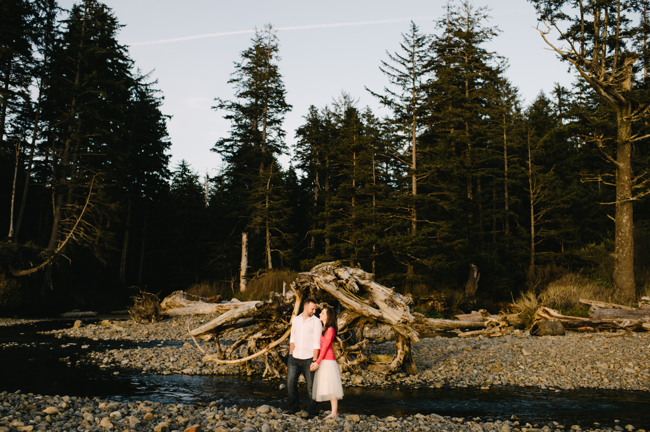 oswald-west-engagement-oregon-coast-029.jpg