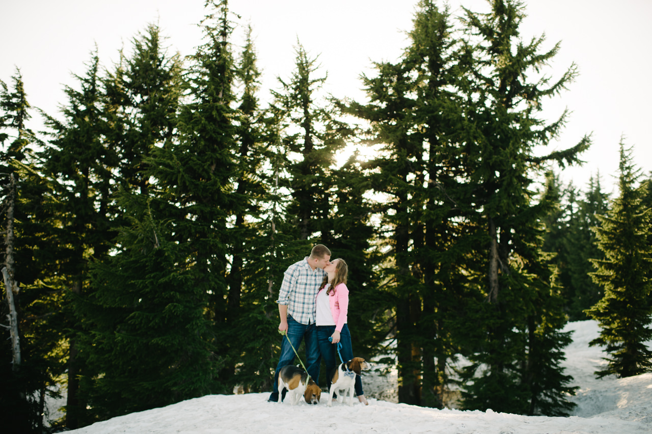 timberline-lodge-oregon-engagement-011.jpg